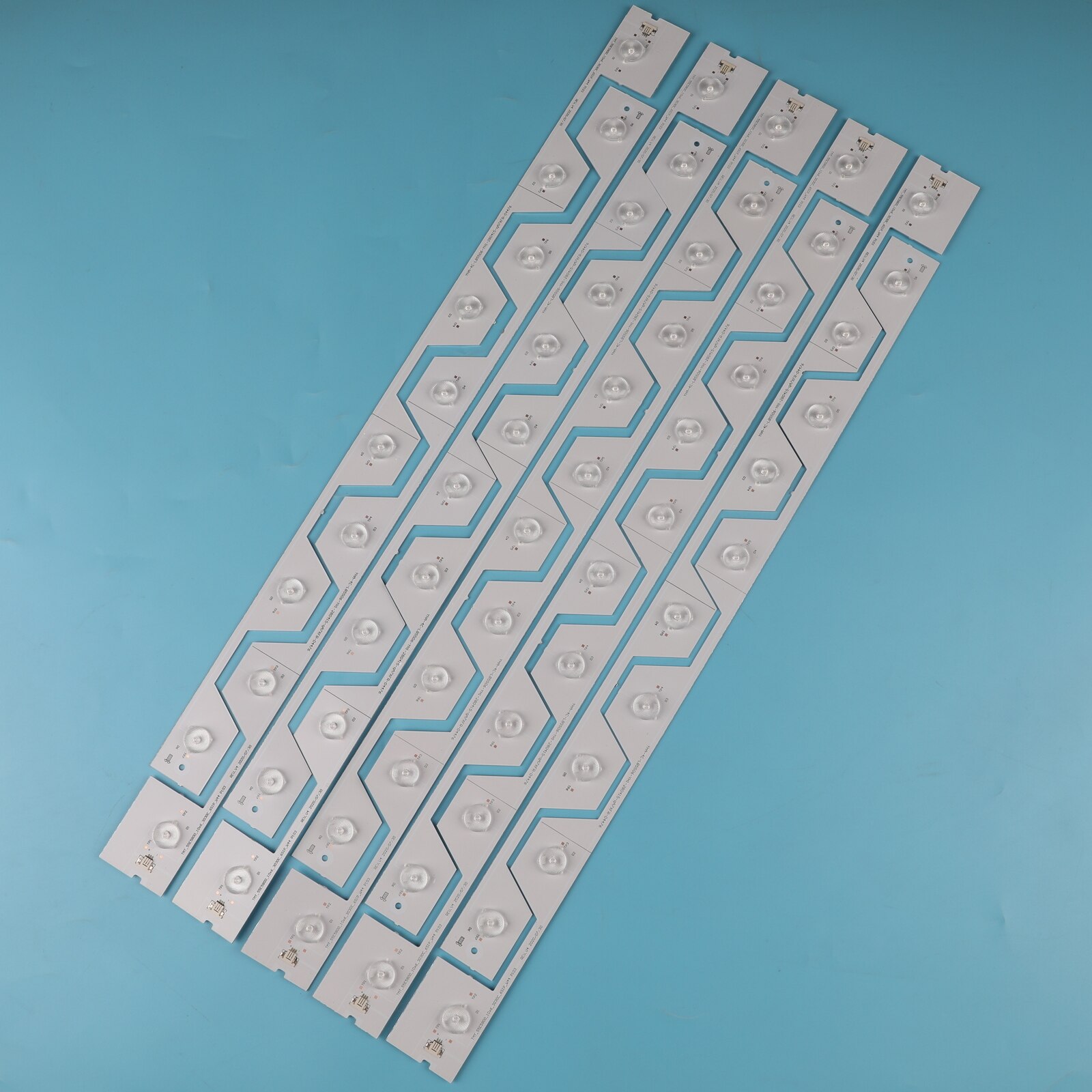 LED Ʈ Ʈ 5  T C L L55E5800A-UD D55A561U b55a658 u 55E5800 B55A858U   4C-LB5505-HR3 55HR330M05A1